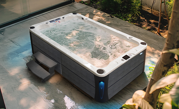 Deck Series Bowling Green hot tubs for sale